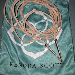 pierce beige choker necklace